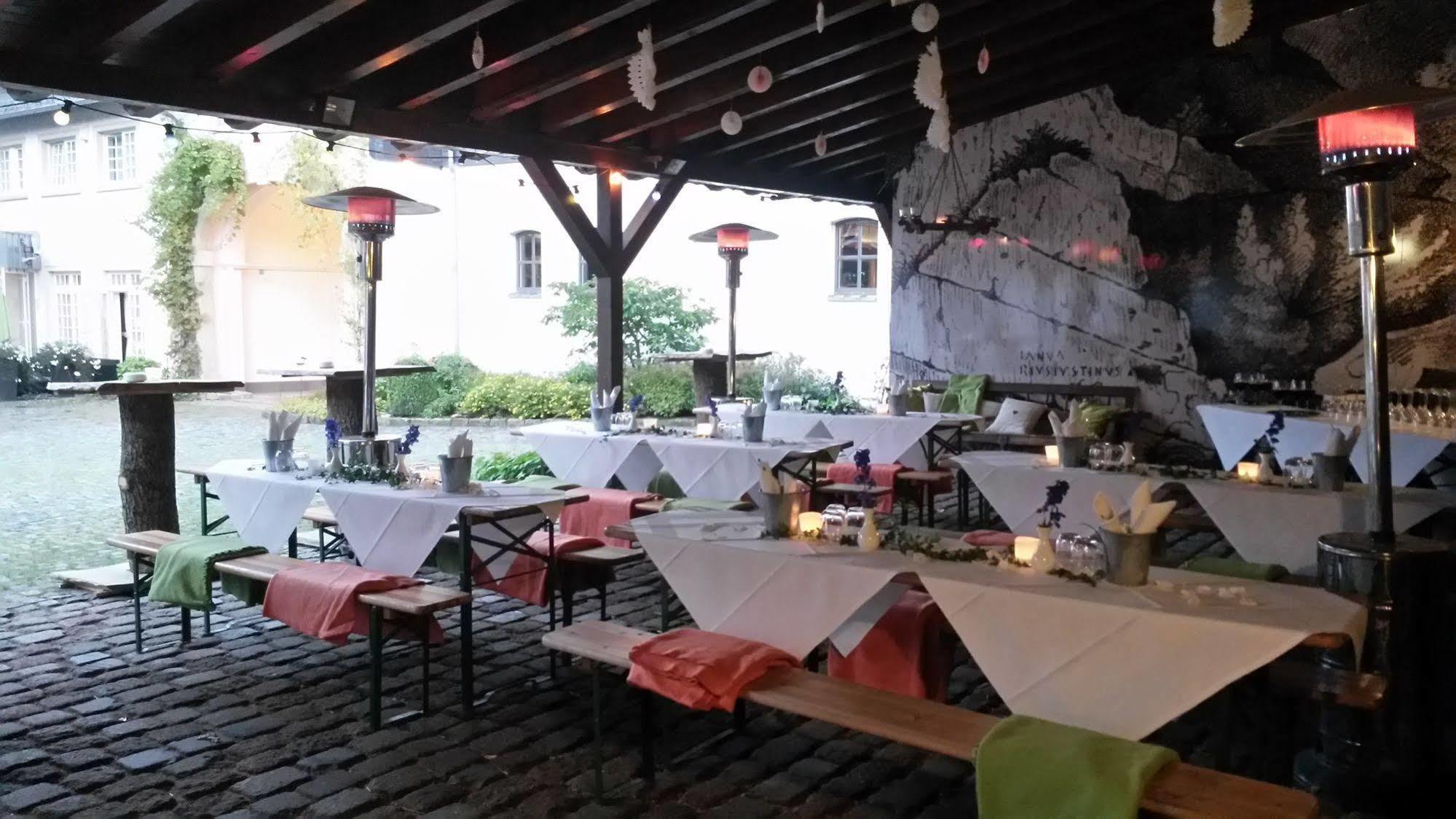 Hotel Hofgut Georgenthal à Hohenstein Extérieur photo