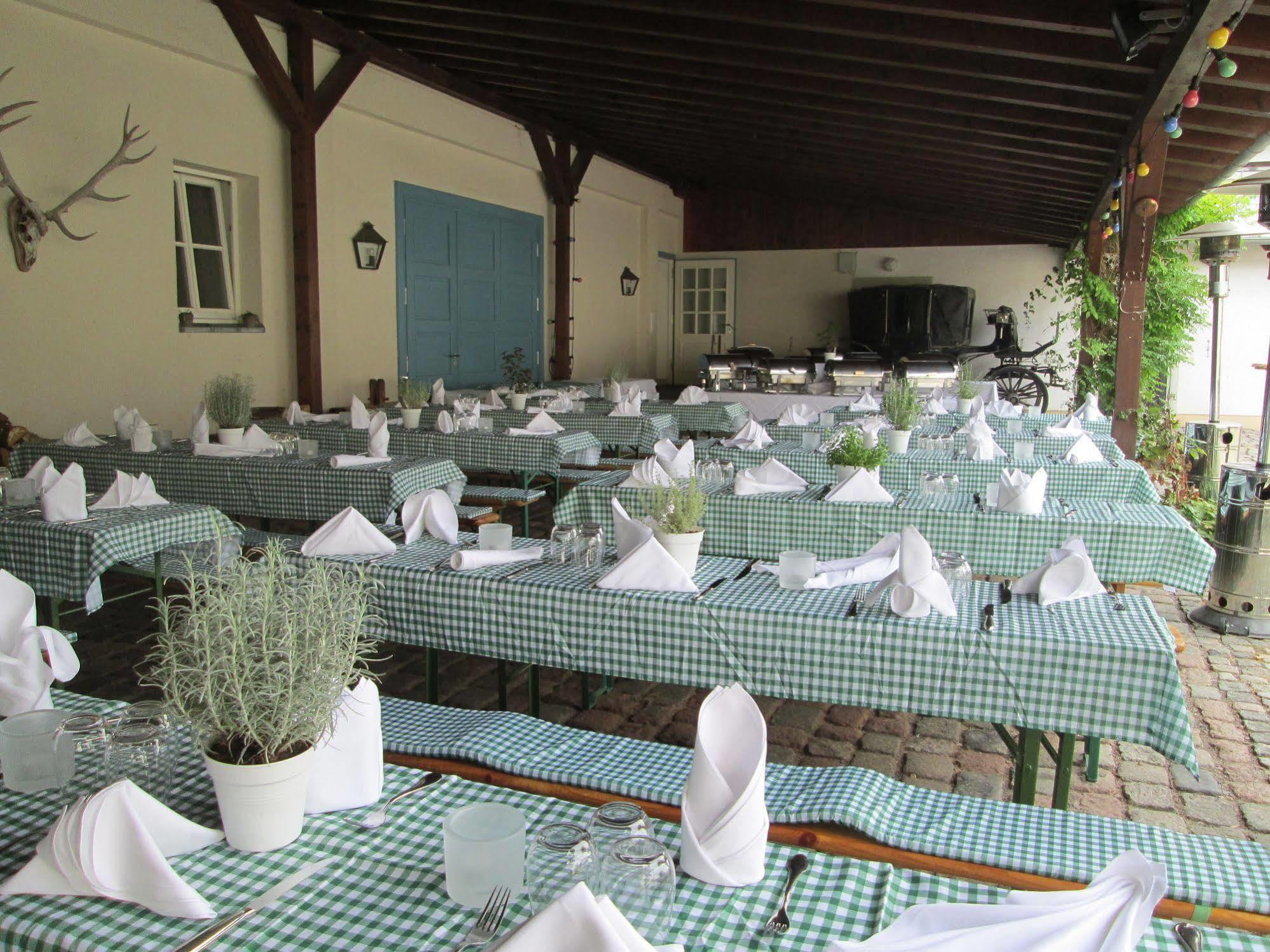 Hotel Hofgut Georgenthal à Hohenstein Extérieur photo